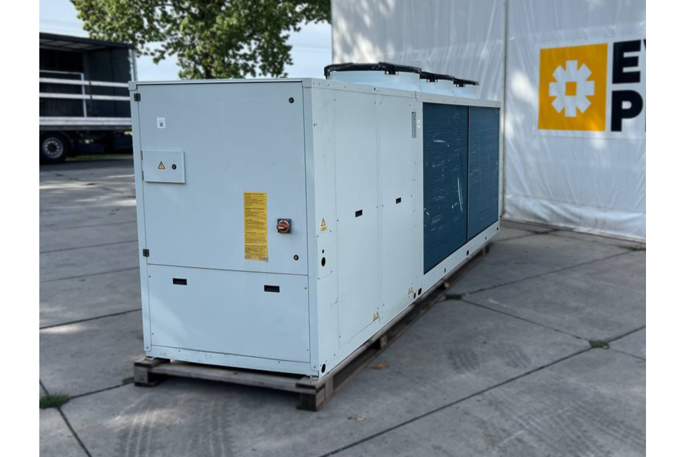 New air-cooled chiller / heat pump Emicon PAE HT 1202 HE S KC, 127.4 kW