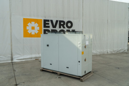 Outlet air-cooled chiller / heat pump Emicon PAE 361 KA, 22 kW
