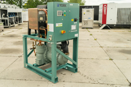 Used water-cooled chiller York YCSE0181, 180 kW
