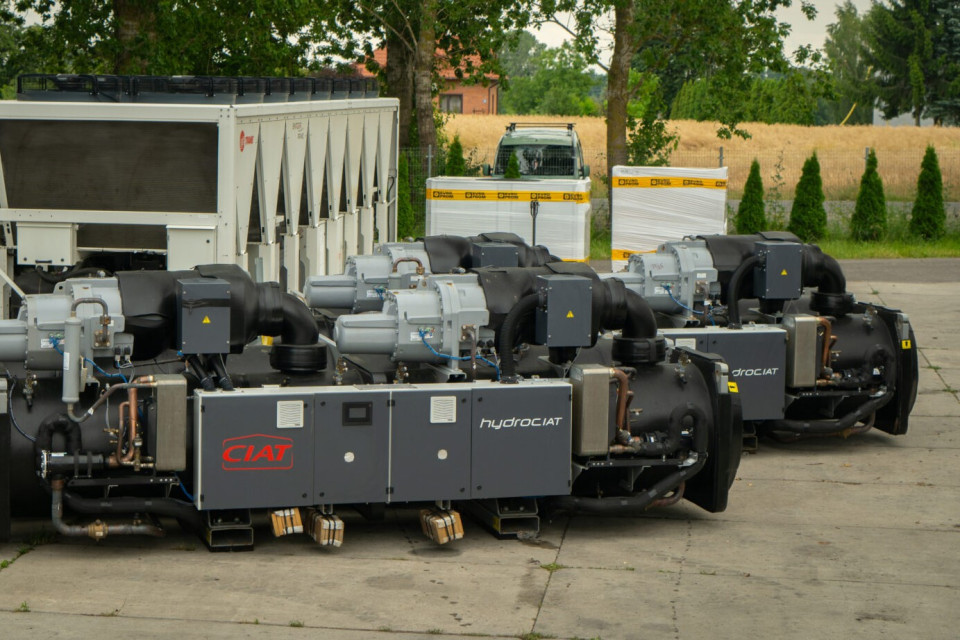 New water-cooled chiller / heat pump Ciat LWHE 4628E0003, 1736 kW New water-cooled chiller / heat pump Ciat LWHE 4628E0003, 1736 kW