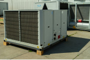 Used air-cooled chiller Carrier 30RA 090 B0723 PEE, 89 kW