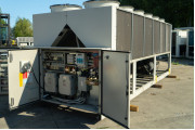 Used air-cooled chiller Daikin EWAD460BZSS001, 459 kW