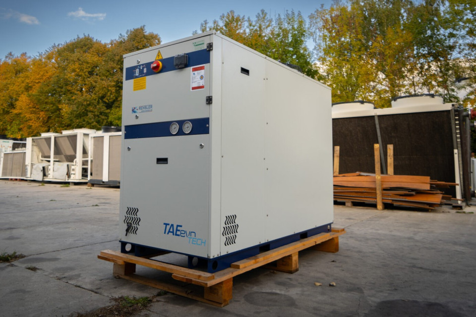New air-cooled chiller MTA TAE EVO TECH 081, 22 kW