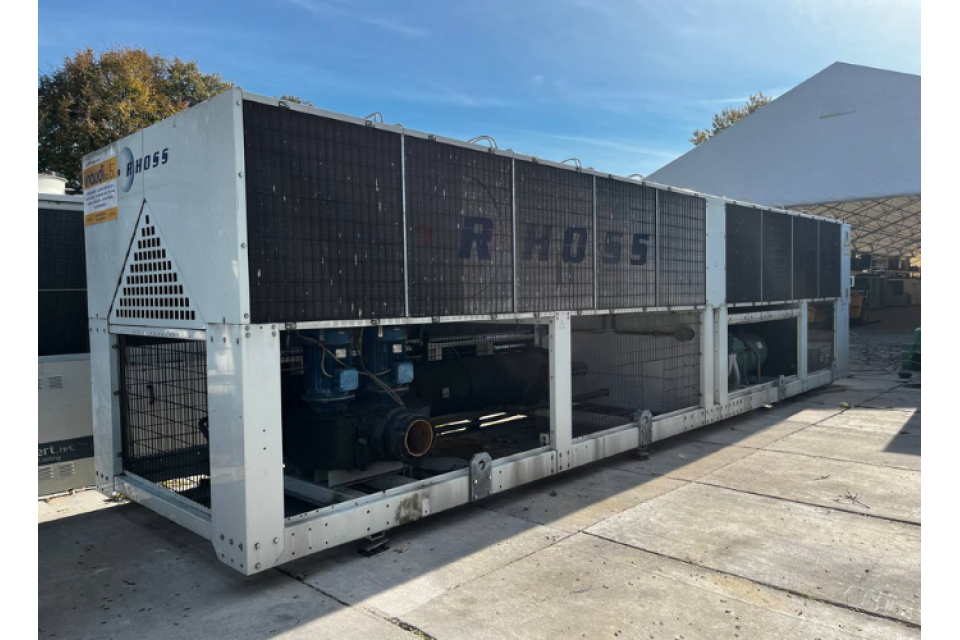 Used air-cooled chiller Rhoss TCAVSZ21040, 1037.3 kW