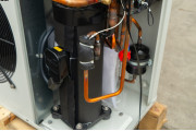 Outlet luftgekühlter Kaltwassersatz / Wärmepumpe Climaveneta MEHP IB G07 15Y, 13.5 kW
