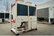 Neuer luftgekühlter Kaltwassersatz / Wärmepumpe Climaveneta MEHP IS G07 0071, 60.1 kW