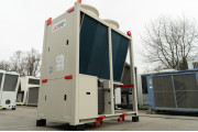 Neuer luftgekühlter Kaltwassersatz / Wärmepumpe Climaveneta MEHP IS G07 0071, 60.1 kW