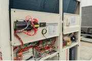 Neuer luftgekühlter Kaltwassersatz / Wärmepumpe Climaveneta MEHP IS G07 0071, 60.1 kW