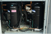 Gebrauchter luftgekühlter Kaltwassersatz / Wärmepumpe Ciat AQUACIAT2 ILDC 240V, 61.5 kW