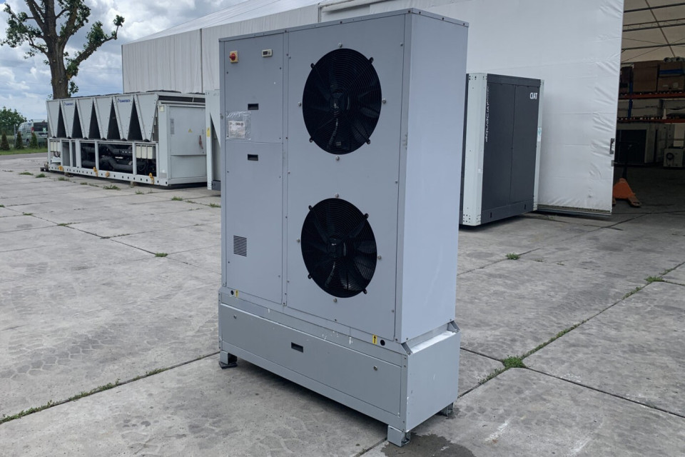 Gebrauchter luftgekühlter Kaltwassersatz / Wärmepumpe Systemair SYSCROLL 20 AIR EVO HP, 20 kW