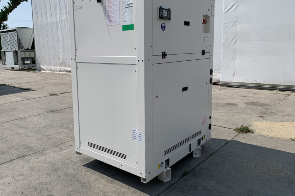 Outlet water-cooled chiller Panasonic P-WQE0075CA, 77.3 kW